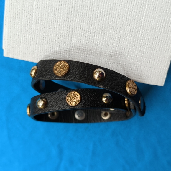 Tory Burch Double-Wrap Leather Logo Stud Bracelet - Picture 3 of 7